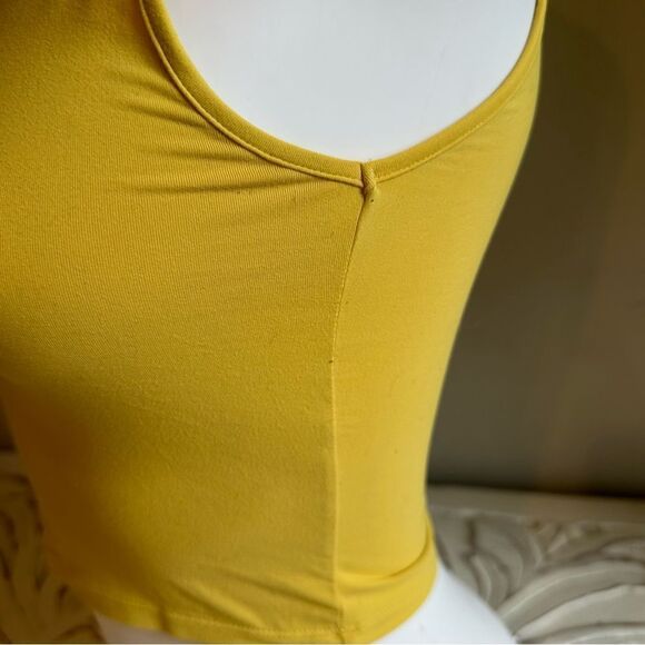 Alphalete Ultrasoft yellow tank size XS - Picture 3 of 5